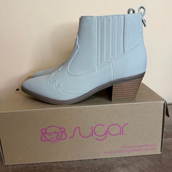 Sugar Shoes - Sugar auburn western-style ankle boots stone color size 7.5 shoes booties
